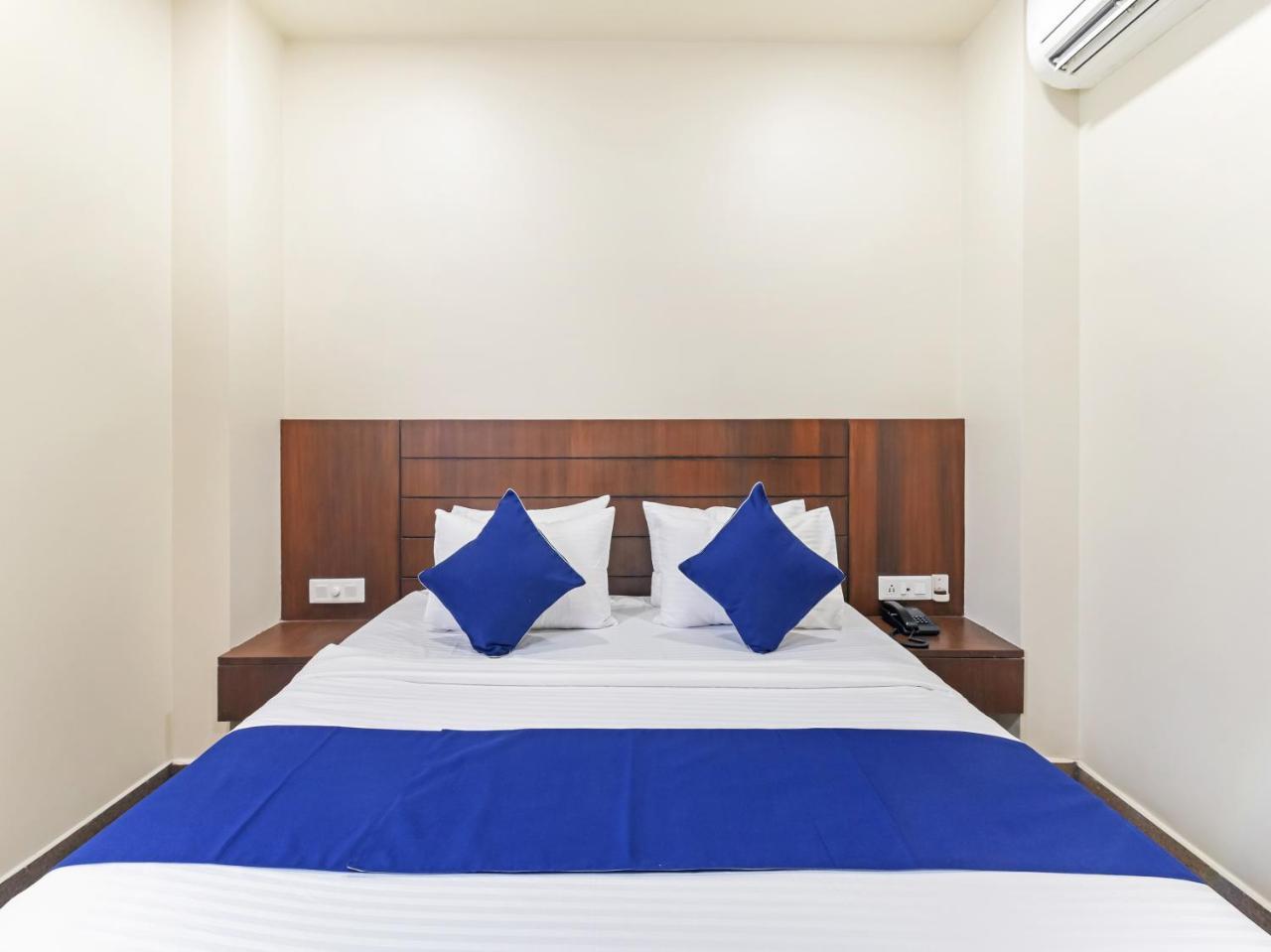 Hotel Fabexpress Marigold I Nuova Delhi Esterno foto