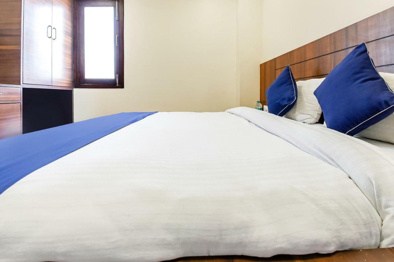 Hotel Fabexpress Marigold I Nuova Delhi Esterno foto
